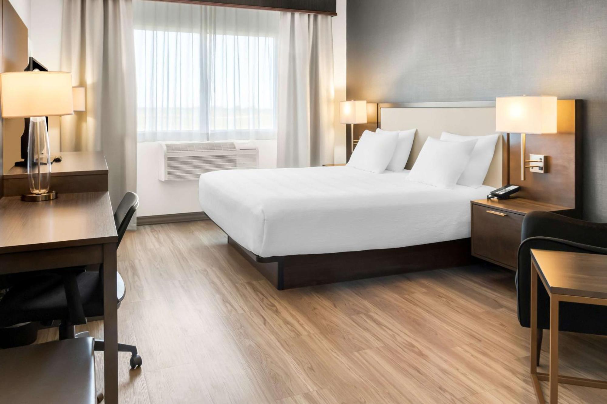 Best Western Plus Morden Exterior photo